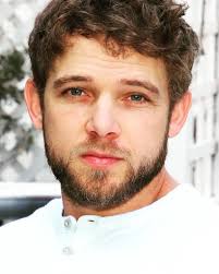 Max Thieriot