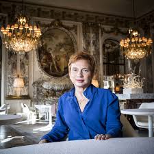 Economist, professor @ucla, previously at @nyustern and phd @stanford. Interview Laurence Parisot Le Fn Est Un Parti Tres Dangereux Vsd