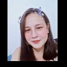 Hay que recordar la vez en la que una fan le pidió una foto a Robert  Pattinson y la cara que puso cuando se dio cuenta que le habian puesto un  filtro