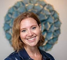 Amy Ruger's Instagram, Twitter & Facebook