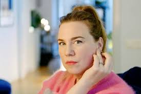 2021 12 15 Stockholm Director Lisa James Larsson, who has directed En  kunglig affär, SVTs major