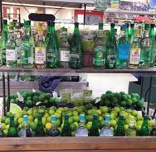 M O J I T O Tout Ce Qu Il Vous Faut Pour Preparer Vos Mojitos Sont Regroupes Dans Une Charette Au Rayon Fruits Et Legumes Lecle Fruits Et Legumes Fruits Vins