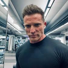 Talking to Richard Eisfeller today, and these guys were in Sullivans  filming last night! Sounded like a fun experience, and a few locals even  got paid to act!