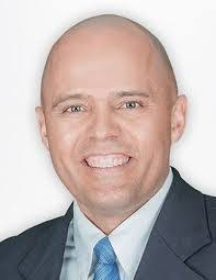 Kelly Priestley's Instagram, Twitter & Facebook