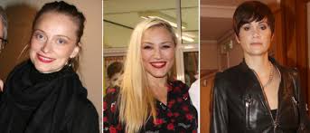 Το 1986 αποφοίτησε από την δραματική σχολή του θεάτρου τεχνης κάρολος κουν και σπούδασε στο ωδείο αθηνών. Nikoletta Blabianoy O Petros Filippidhs Htan Se Anhsyxia Meta Tis Kataggelies Gia Ton Giwrgo Kimoylh Bovary