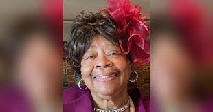 Davetta Brown's Instagram, Twitter & Facebook