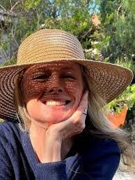 Jan Hersh's Instagram, Twitter & Facebook