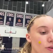 Qt Cinderella Paige Bueckers