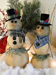 And when talking of snow, you may also make a snowflake ornament for the christmas tree. 10 Simple Snowmen Ideas For Your Holiday Decor