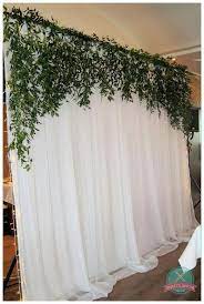 Pin By Beth Stahl On Bryllup Table Arrangements Wedding Barn Wedding Decorations Wedding Decorations