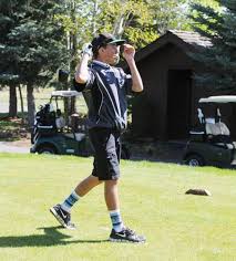 24 foursomes take swings in Nelson Golf tourney