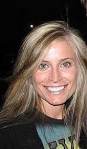 Kelly Wayne's Instagram, Twitter & Facebook