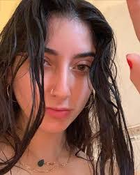 Nicole Rendon's Instagram, Twitter & Facebook