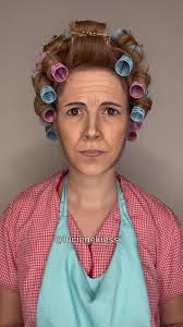 2 kilos de retalho com osso 2 pernas de frango 2 pés de porco e 1 kilo de  língua Foi tudo que eu precisei pra me transformar na Dona Florinda! 😂❤️  #donaflorinda #chaves #makeuptransformation #mexico