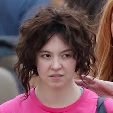 Glen Powell: Ex äußert sich zur angeblichen Affäre mit Sydney Sweeney