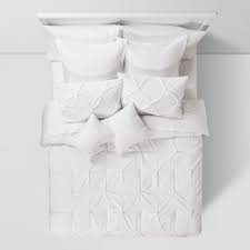 So you want to make sure that your bedroom looks amazing! White Queen Comforter Target