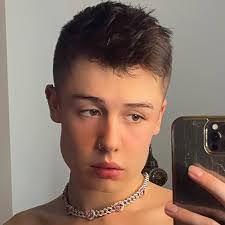 Cole Bentley's Instagram, Twitter & Facebook