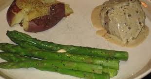 Or wondering how long to cook beef tenderloin? Steak Au Poivre Pioneer Woman Ree Drummond S Recipe Main Course Recipes Ree Drummond The Pioneer Woman Recipes Steak Au Poivre