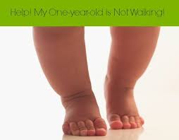 What To Do When Your Toddler Isn T Walking New Baby Products Toddler Kids Playing