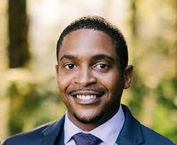 Carmel Martin's Instagram, Twitter & Facebook