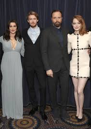 Alwyn is a talented actor, and he has been rewarded for his movie appearances. Joe Alwyn Brasil On Twitter Joe Alwyn Com Rachel Weisz Emma Stone E Yorgos Lanthimos Na Premiere De The Favourite Em Los Angeles Https T Co 1wnbfgzsyp Https T Co Tohdzofmo3