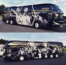Die „zebras verloren am dienstagabend beim sc magdeburg vor 1500 zuschauern 33:34. Thw Kiel On Twitter Ekberg18 Ziert Den Bus Der Schwedischen Nationalmannschaft Grosse Ehre Gluckwunsch Handballwelt Handballinside Https T Co Eg0chgqvng