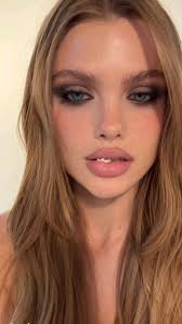 Clara Walsh (clarawalsh)