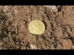 Download détecteur de métaux 2017 apk 1.0 for android. Detection De Metaux L Or Du Roi Soleil Youtube