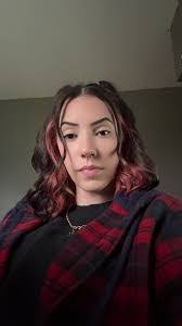 Angelica Giles's Instagram, Twitter & Facebook