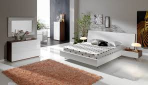 All the furniture item comes in beautiful cherry wood finish which will make your bedroom look so mesmerizing. Bedroom Sets Taking Modern Art To Bed