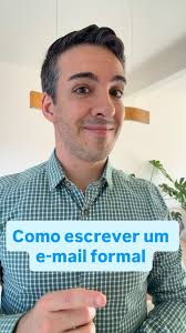 Essa é a parte feia de trabalhar com internet. 😕 Sim, essa pessoa se  cadastrou voluntariamente na minha lista para receber material gratuito.  Abriu e clicou em vários e-mails de conteúdo. E