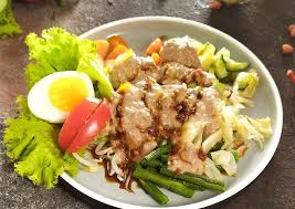 To begin with, i was surprised that rasa malaysia has chosen me to be the guest writer of indonesian cuisine on her blog. Resep Gado Gado Siram Surabaya Oleh Aina Dewi Cookpad
