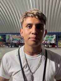 Deyaris Perez Jugando