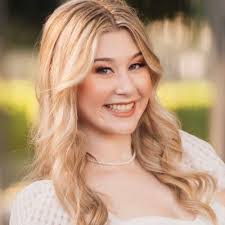 Haley Moses's Instagram, Twitter & Facebook