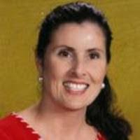 Dana Bracey's Instagram, Twitter & Facebook