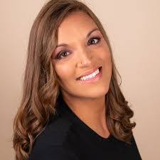 Belle Vernon's Instagram, Twitter & Facebook