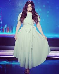 ليلة سلام وهدوء أشعر بذلك في قلبي فستان Shein Ar Celebrities Allah