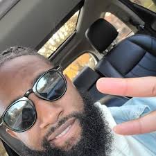 Kingston (mister_jones13@)