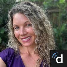 Donna Roff's Instagram, Twitter & Facebook