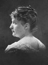 Kate Sanborn's Instagram, Twitter & Facebook