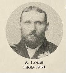 This excellent piece from Mark Hamilton is definitely worth a story in its  own right This is like a who's who of early Flinders