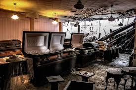 Abandoned Funeral Home Dies Of Decay Funeral Home Abandoned Abandoned Houses