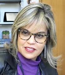 Professor » Andréa Oliveira Souza da Costa » Escola de Engenharia »  Departamento de Engenharia Química » Somos UFMG