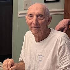 Robert Dingle's Instagram, Twitter & Facebook