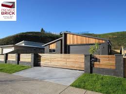 We use the best natural clays and advanced production techniques to guarantee the quality and consistency of our products. Premier Country Brick Straight Edge In Black Magic 290x145x70 House Bricks Nz Premium House Brick Cladding Br Brick Cladding Exterior Brick House Cladding