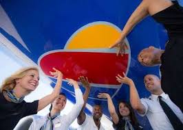 Mainly, flight attendants assist passengers with the boarding process, the flight experience, and departing the plane. Southwest Airlines Flight Attendant Salaries Glassdoor