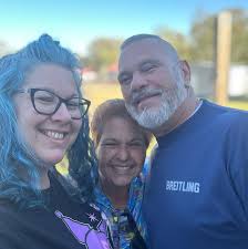 Where to find a Haitian restaurant in Margate to help a family?