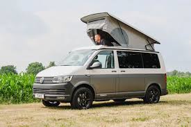 De Van Xl Tonke Van Vw Kampeerwagens Kampeerauto Camper Interieur
