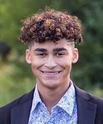 Benny Crow's Instagram, Twitter & Facebook