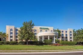 View listing photos, review sales history, and use our detailed real estate filters to find the perfect place. La Quinta Inn Suites By Wyndham Sarasota Downtown Sarasota Fl Hotels